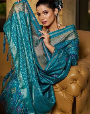 Teal floral zari silk blend designer patola saree 2