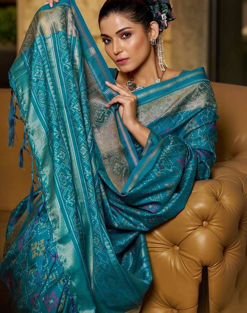 Teal floral zari silk blend designer patola saree
