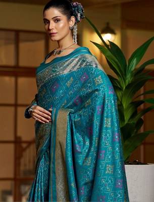 Teal floral zari silk blend designer patola saree 4