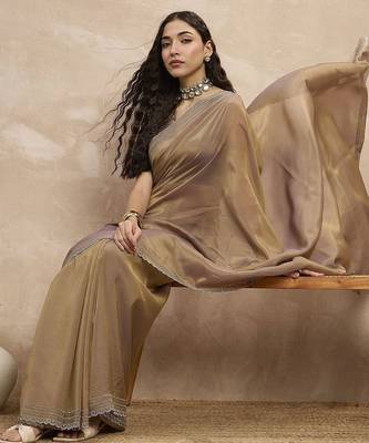 Beige organza saree 4