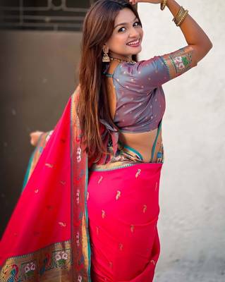 Pink ethnic motifs zari silk blend handloom paithani saree 4