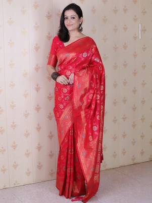Pink woven design zari silk blend banarasi saree 1