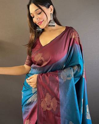Blue woven design zari kanjeevaram saree 4