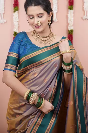 Gold woven design zari silk blend banarasi saree