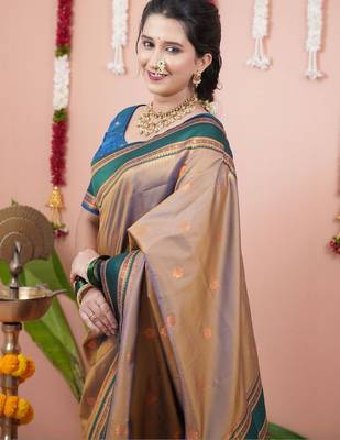 Gold woven design zari silk blend banarasi saree 5