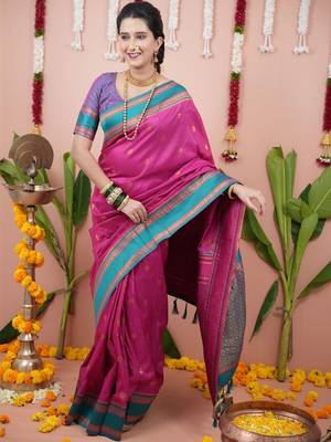 Pink ethnic motifs zari silk blend banarasi saree 4
