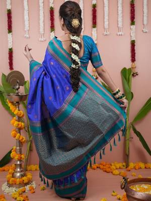 Blue ethnic motifs zari silk blend banarasi saree 3