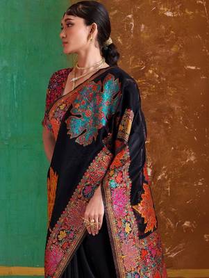 Black floral silk blend banarasi saree 2