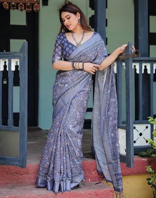 Purple floral zari  linen saree 3