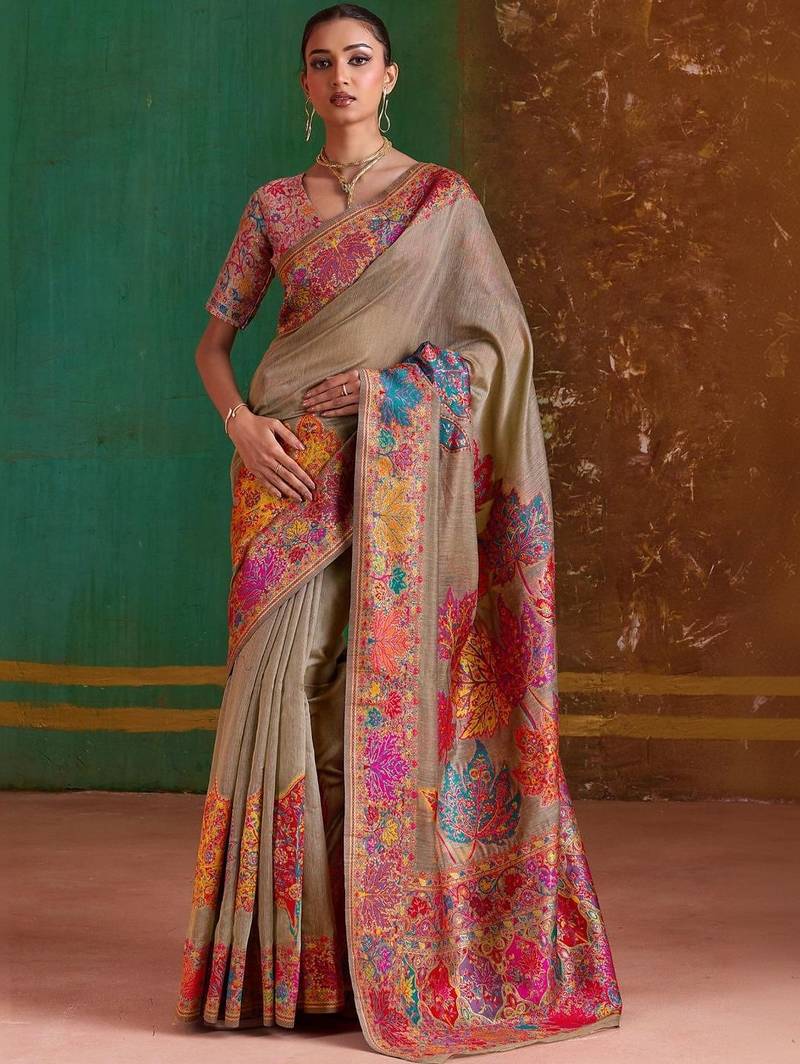 Beige floral silk blend banarasi saree