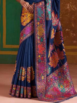 Navy blue floral silk blend banarasi saree 3