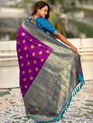 Purple ethnic motifs woven design zari kanjeevaram saree 3