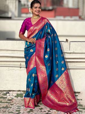 Blue ethnic motifs woven design zari kanjeevaram saree 3