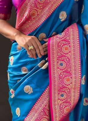 Blue ethnic motifs woven design zari kanjeevaram saree 5