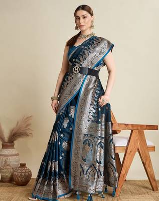 Teal ethnic motifs woven design zari banarasi saree with blouse piece 4