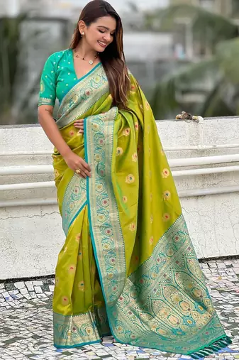 Green woven design zari kanjeevaram saree