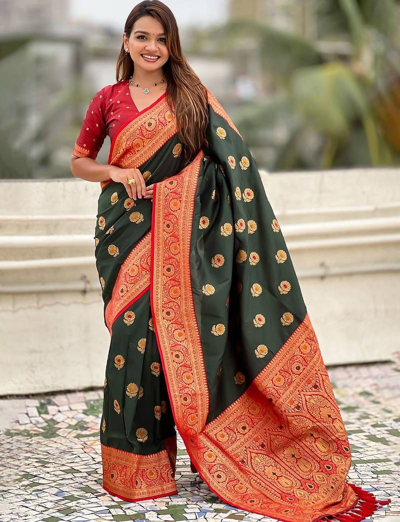 Green woven design zari kanjeevaram saree