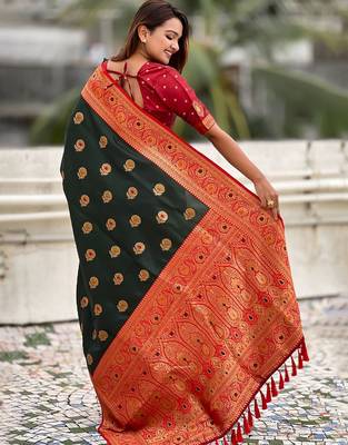 Green woven design zari kanjeevaram saree 2