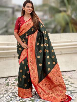 Green woven design zari kanjeevaram saree 3