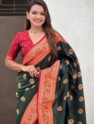 Green woven design zari kanjeevaram saree 4