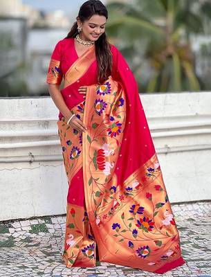 Pink woven design zari paithani saree 3