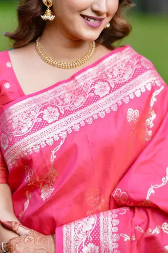 Pink woven design zari silk blend banarasi saree