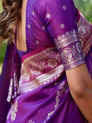 Purple woven design zari silk blend banarasi saree 4