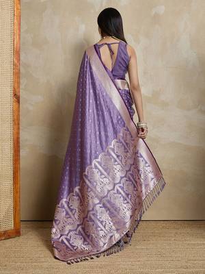 Lavender woven design zari satin mysore silk saree 3