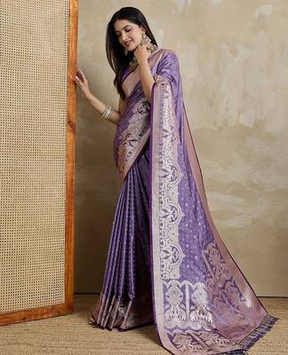 Lavender woven design zari satin mysore silk saree 4
