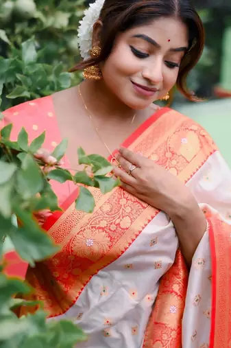 White woven design zari silk blend baluchari saree