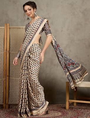 Cream ethnic motifs ajrak printed  crepe block print saree 2
