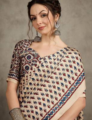 Cream ethnic motifs ajrak printed  crepe block print saree 4
