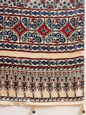 Cream ethnic motifs ajrak printed  crepe block print saree 5