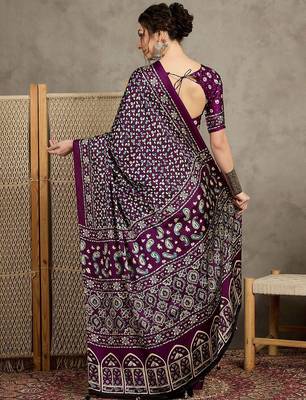 Magenta women modal ajrak block  crepe block print saree with blouse piece 2