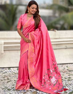 Pink ethnic motifs woven design zari banarasi saree 3