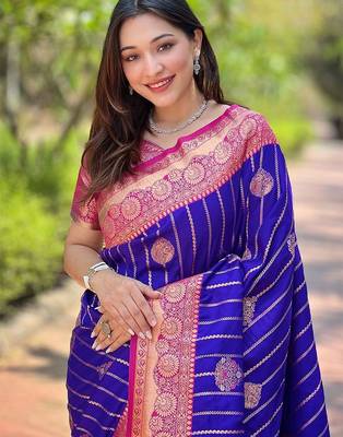 Violet ethnic motifs silk blend banarasi saree 3