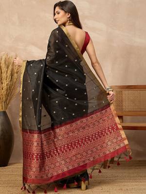 Black woven design silk cotton designer banarasi saree 2