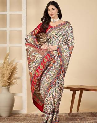 Cream ethnic motifs embroidered banarasi saree 4