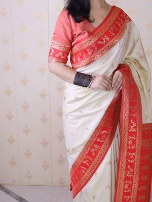 Off white ethnic motifs zari silk blend banarasi saree 4