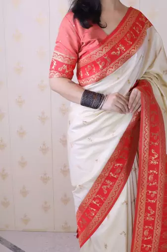 Off white ethnic motifs zari silk blend banarasi saree