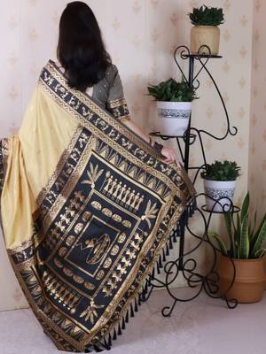 Gold ethnic motifs silk blend banarasi saree 3