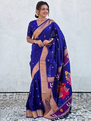 Blue woven design zari kanjeevaram saree 1