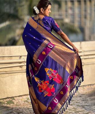 Blue woven design zari kanjeevaram saree 2