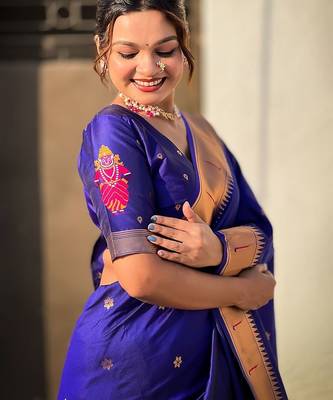 Blue woven design zari kanjeevaram saree 5