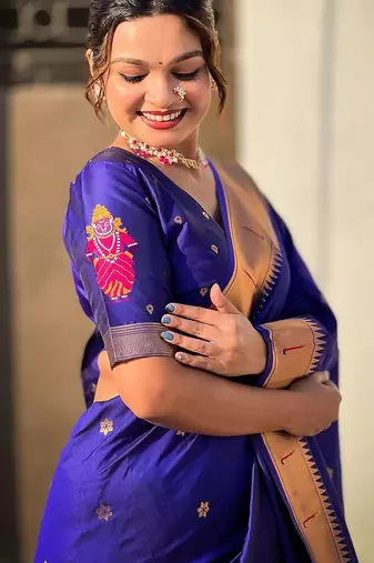 Blue woven design zari kanjeevaram saree
