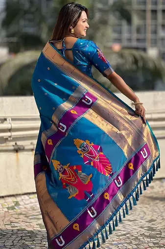 Blue ethnic motifs woven design zari kanjeevaram saree