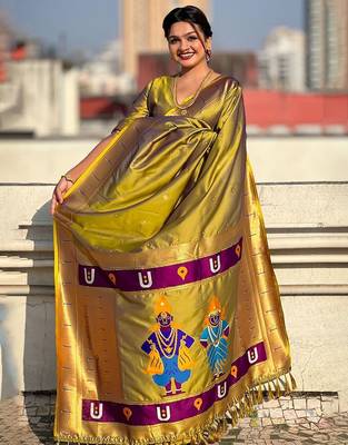 Green woven design zari kanjeevaram saree 3