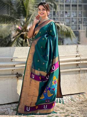 Green woven design zari kanjeevaram saree 2