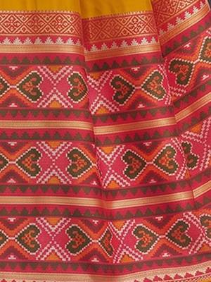 orange silk blend plain saree bordar work with printed blouse 4