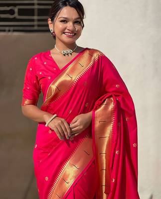 Pink woven design zari kanjeevaram saree 4